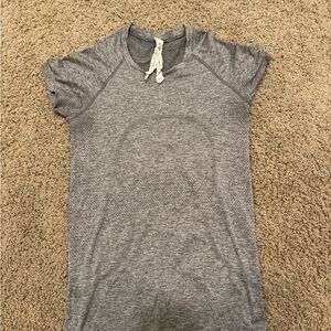 Lululemon Athletica Heathered Gray Tee